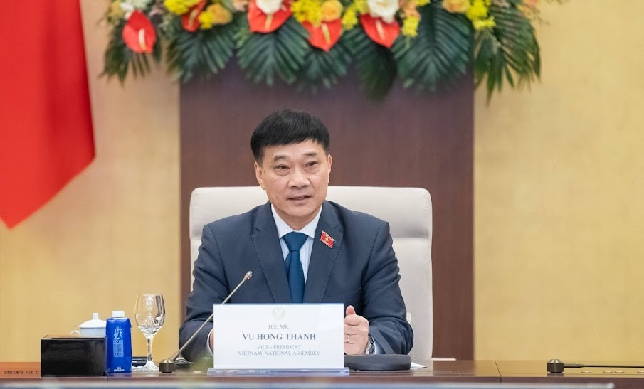 Phó Chủ tịch Quốc hội Vũ Hồng Thanh phát biểu. Ảnh: Nghĩa Đức