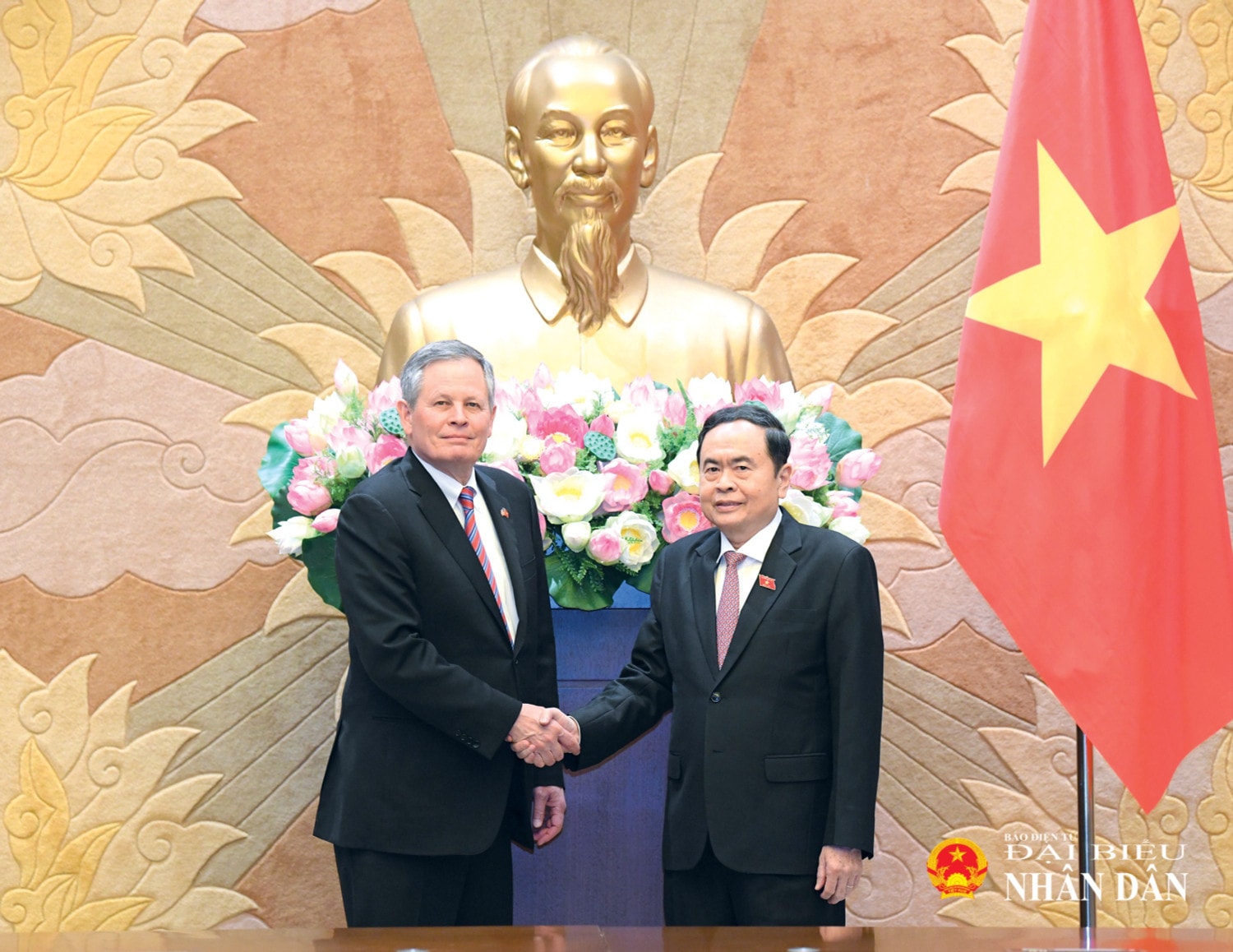 Chủ tịch Quốc hội Trần Thanh Mẫn tiếp Thượng nghị sỹ Hoa Kỳ Steve David Daines. Ảnh: Lâm Hiển