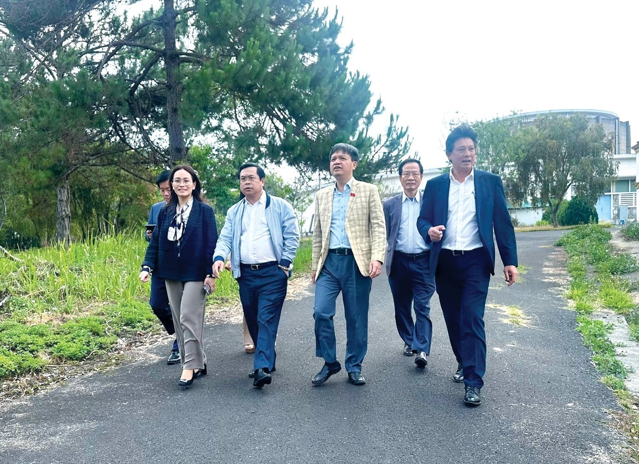 Đoàn khảo sát của Ủy ban Khoa học, Công nghệ và Môi trường khảo sát thực địa tại Lò phản ứng hạt nhân Đà Lạt