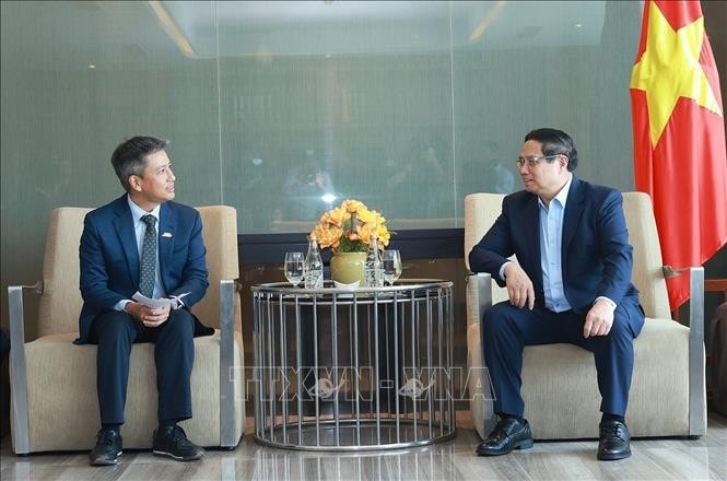 Thủ tướng Phạm Minh Chính tiếp ông Kulachet Dharachandra, Tổng giám đốc Công ty TNHH hóa dầu Long Sơn (Thái Lan). Ảnh: Dương Giang/TTXVN