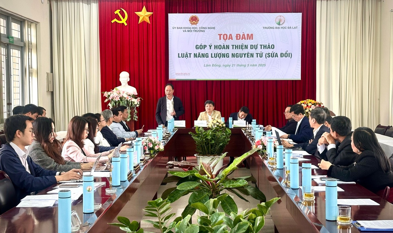 Quang cảnh tọa đàm