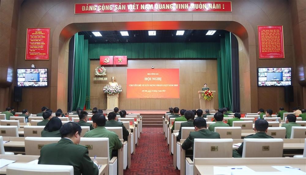 toan-canh-hoi-nghi-tt.jpg