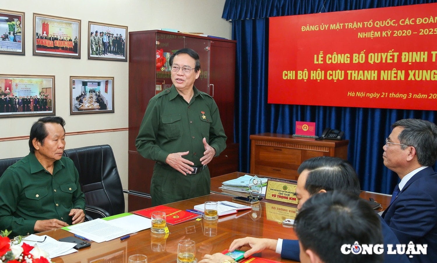Chủ tịch Hội Cựu TNXP Việt Nam Vũ Trọng Kim phát biểu tại buổi lễ