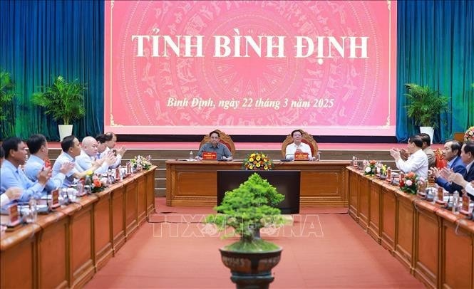 Quang cảnh buổi làm việc với Ban Thường vụ Tỉnh ủy Bình Định về tình hình phát triển kinh tế - xã hội. Ảnh: Dương Giang/TTXVN