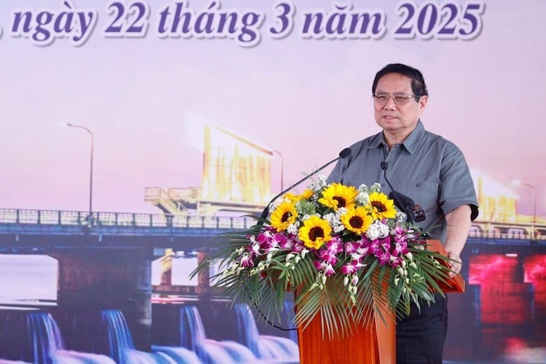 Phát biểu tại lễ khánh thành, Thủ tướng Phạm Minh Chính nhấn mạnh những ý nghĩa quan trọng của đập dâng Phú Phong. Ảnh: VGP/Nhật Bắc