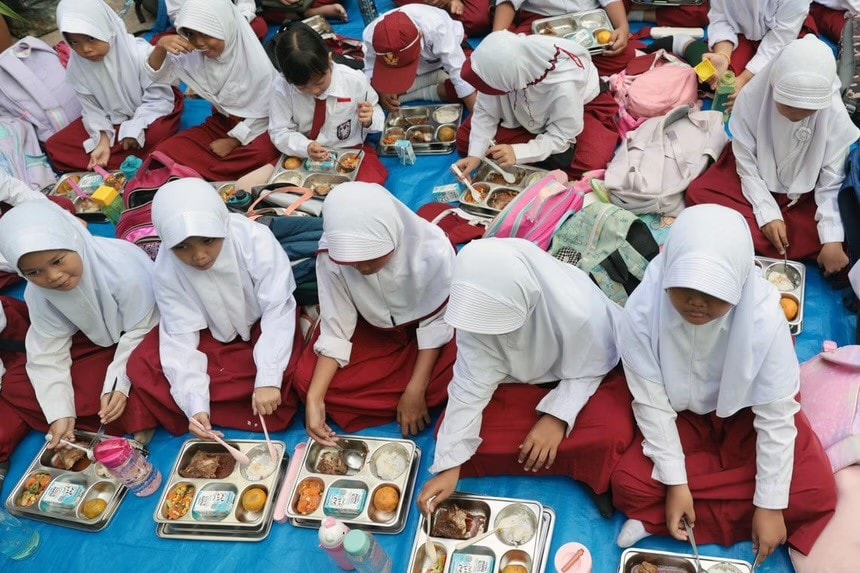 Indonesia triển khai Chương trình Bữa ăn dinh dưỡng miễn phí. Ảnh: Jakarta Post