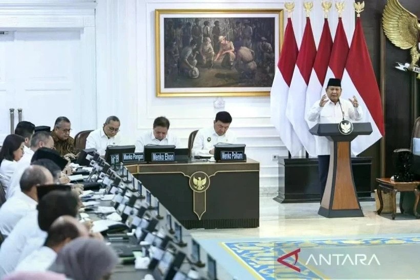 Indonesia's President Prabowo Subianto chairs a Cabinet meeting in Jakarta on March 21, 2025. (Photo: Antara) indonesia.jpg