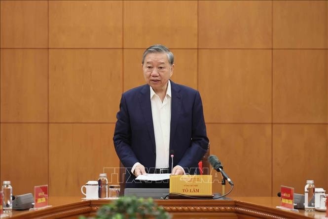 vna-potal-tong-bi-thu-to-lam-chu-tri-phien-hop-lan-thu-tu-tieu-ban-nhan-su-dai-hoi-xiv-cua-dang-stand.jpg