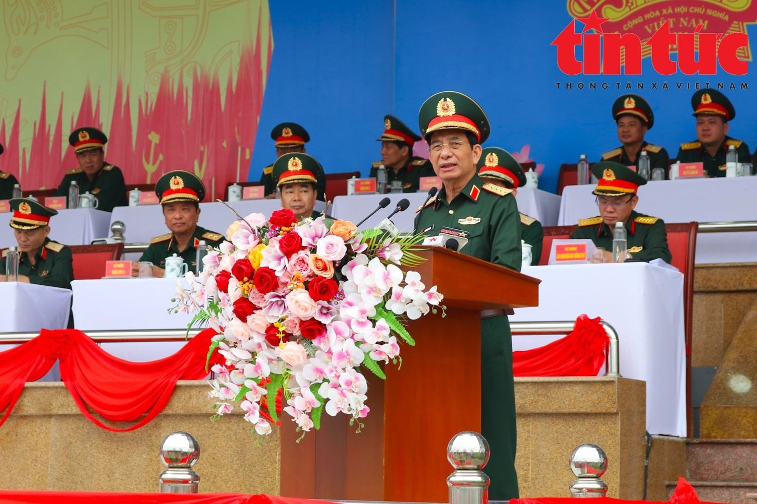 Bộ trưởng Bộ Quốc phòng Phan Văn Giang phát biểu chỉ đạo tại chương trình hợp luyện diễu binh, diễu hành.