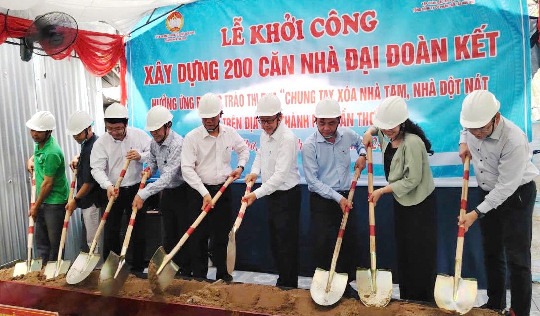 anh-khoi-cong.jpg