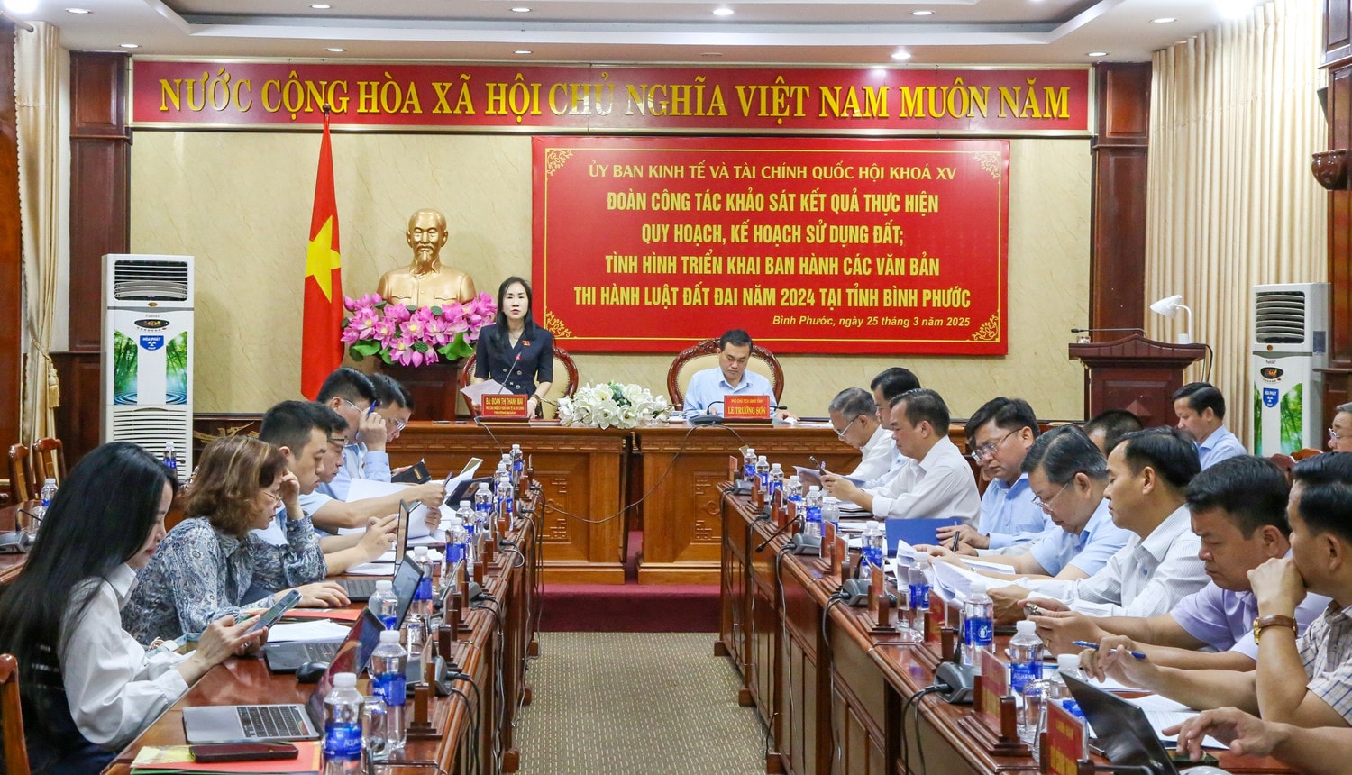 Đoàn công tác của Ủy ban Kinh tế và Tài chính làm việc với UBND tỉnh Bình Phước
