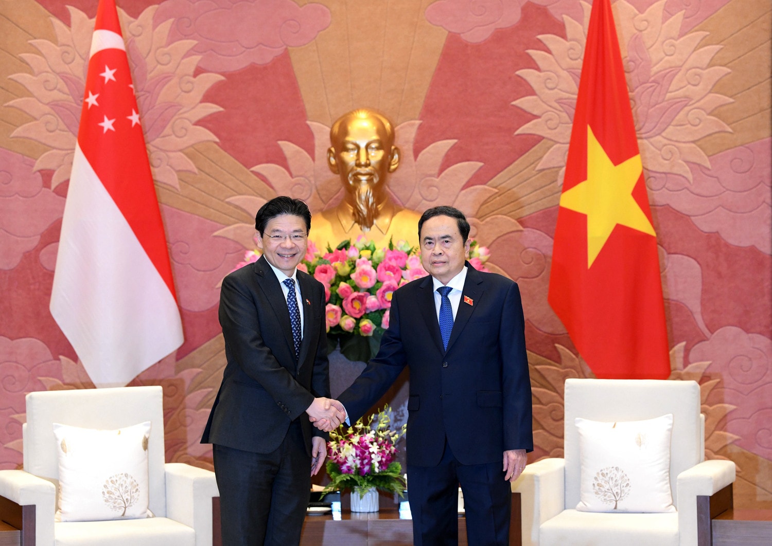 Chủ tịch Quốc hội Trần Thanh Mẫn hội kiến Thủ tướng Cộng hòa Singapore Lawrence Wong. Ảnh: Lâm Hiển
