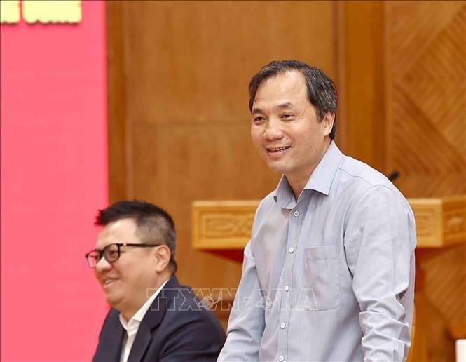 Ủy viên Trung ương Đảng, Tổng Biên tập Tạp chí Cộng sản Hoàng Trung Dũng phát biểu tại buổi làm việc. Ảnh: Phương Hoa/TTXVN