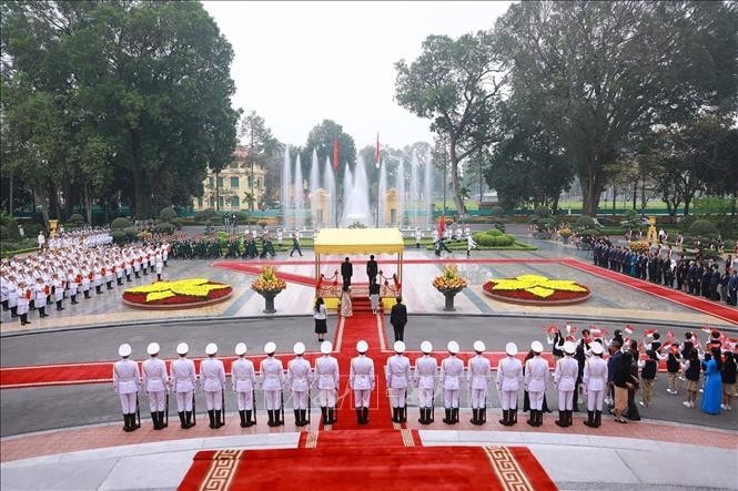 Lễ đón Thủ tướng Singapore Lawrence Wong và Phu nhân thăm chính thức Việt Nam. Ảnh: Dương Giang/TTXVN