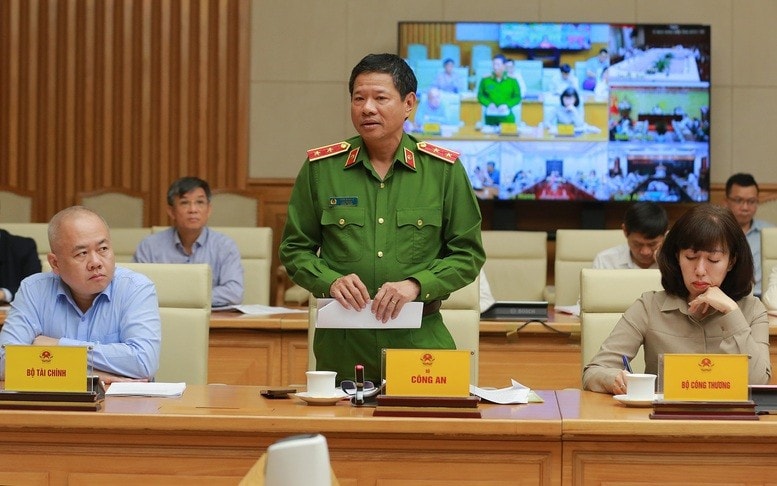Các đại biểu đề xuất nhiều giải pháp cấp bách để kéo giảm ngay tình trạng ô nhiễm không khí tại thành phố, đô thị lớn. Ảnh: VGP/Minh Khôi
