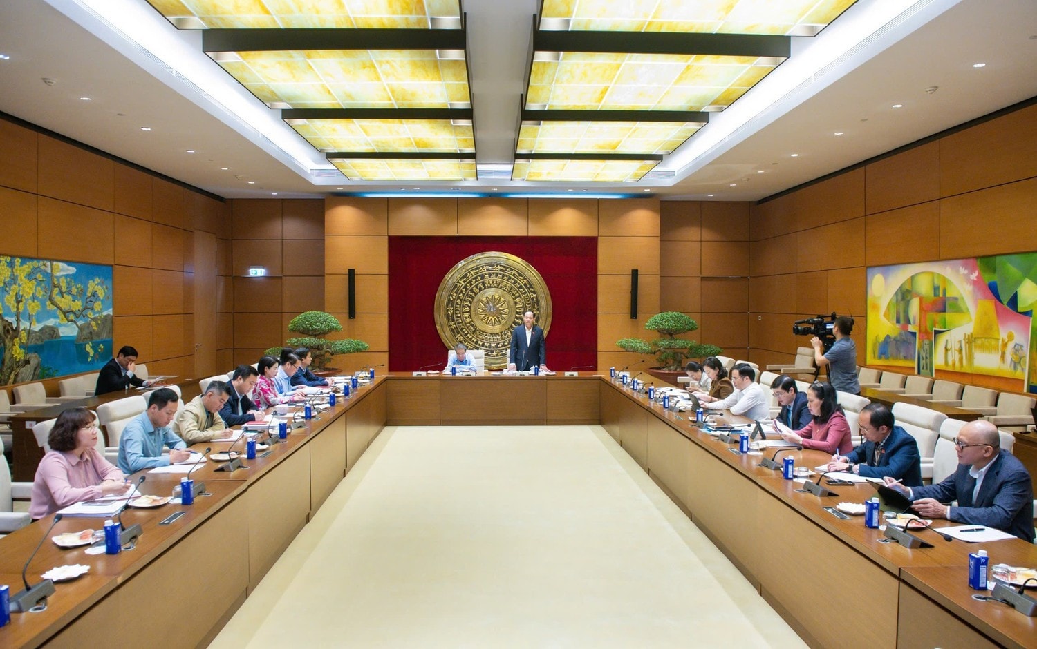 Quang cảnh cuộc làm việc. Ảnh: H. Ngọc