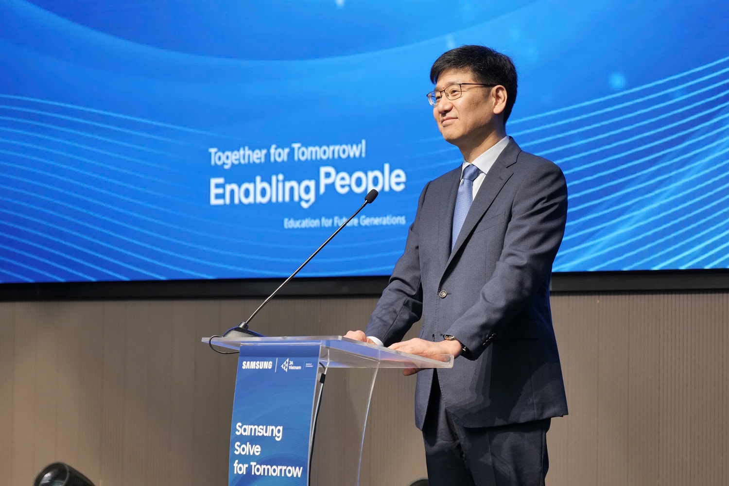 ong-na-ki-hong-tong-giam-doc-samsung-viet-nam-phat-bieu-tai-su-kien.jpg