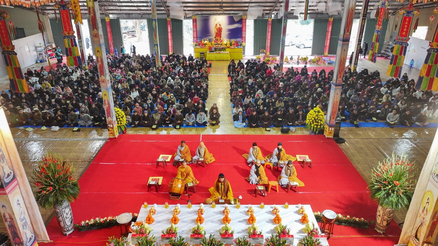 khoa-tu-chua-tan-vien.jpg