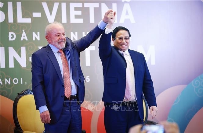 Thủ tướng Phạm Minh Chính và Tổng thống Brazil Luiz Inácio Lula da Silva dự Diễn đàn kinh tế Việt Nam - Brazil. Ảnh: Dương Giang/TTXVN