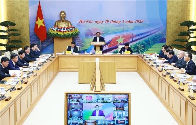 Thủ tướng Phạm Minh Chính chủ trì cuộc họp đôn đốc các dự án đường cao tốc. Ảnh: Dương Giang/TTXVN