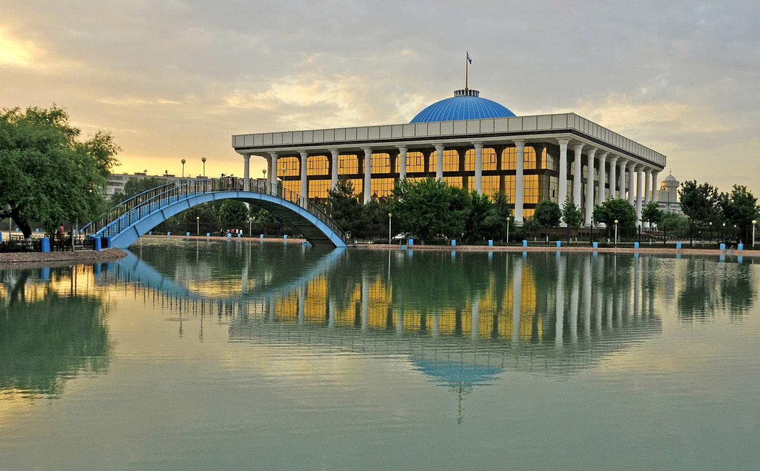 Tòa nhà Quốc hội Uzbekistan. Nguồn: Wikipedia
