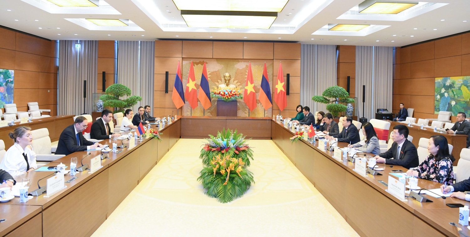 quang-canh-hoi-dam1.jpg