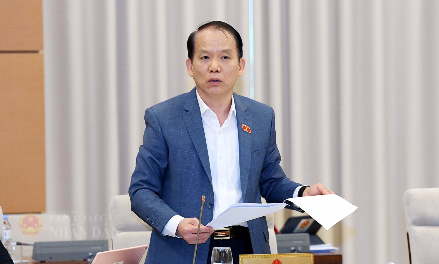 Chủ nhiệm Ủy ban Pháp luật và Tư pháp Hoàng Thanh Tùng phát biểu. Ảnh: Lâm Hiển
