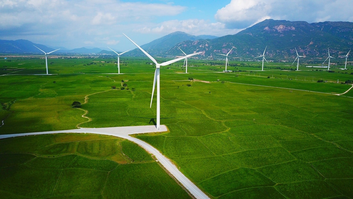 canh-dong-dien-gio-dam-nai-tinh-ninh-thuan.jpg
