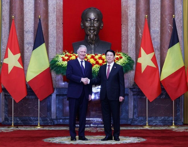 Vietnamese State President Luong Cuong (R) meets with Belgian King Philippe. (Photo: VNA) Vietnamese State President Luong Cuong (R) meets with Belgian King Philippe. (Photo: VNA)