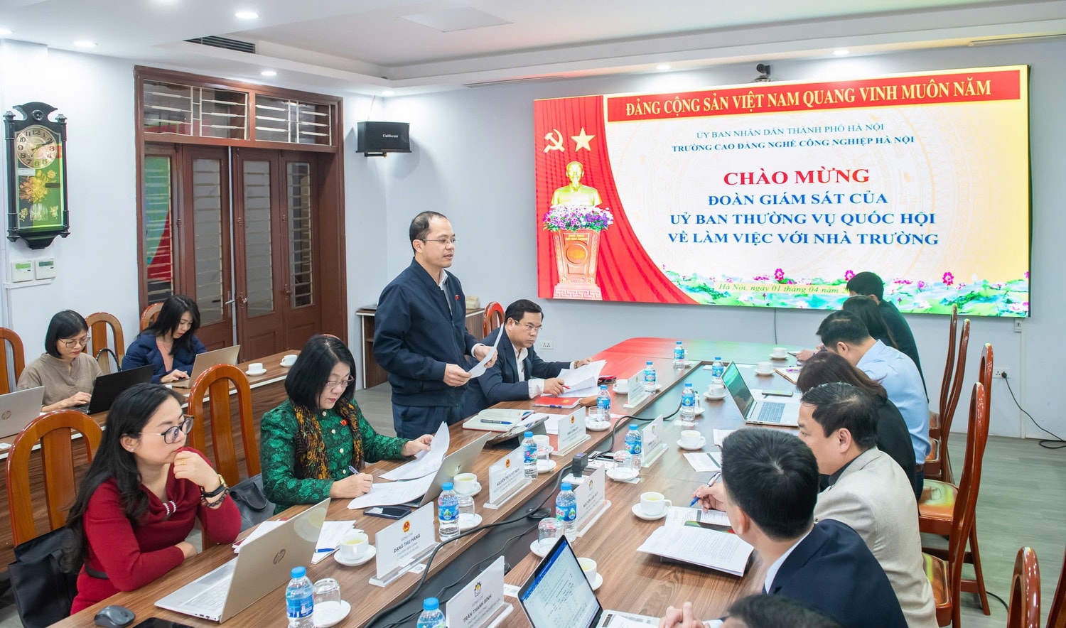 cd-nghe-cn-ha-noi.jpg
