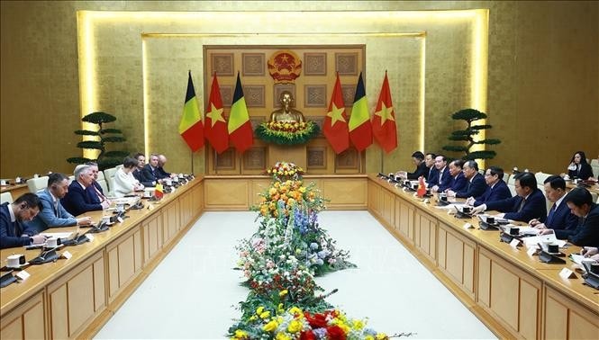 Thủ tướng Phạm Minh Chính hội kiến Nhà Vua Vương quốc Bỉ Philippe. Ảnh: Dương Giang/TTXVN