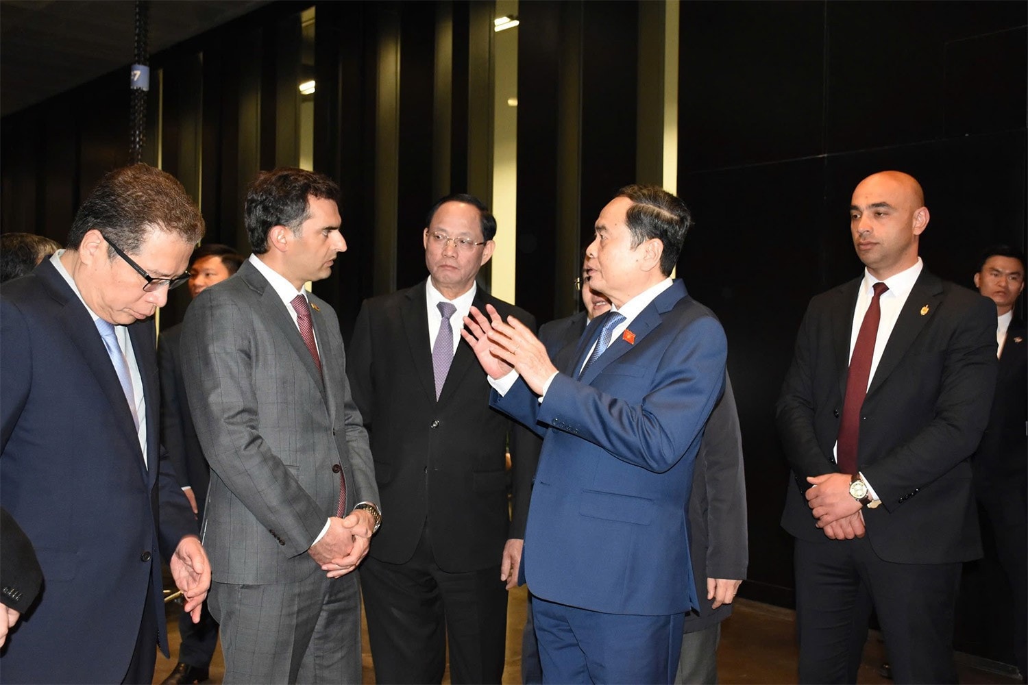 Chủ tịch Quốc hội Trần Thanh Mẫn tham quan Trung tâm Công nghệ sáng tạo TUMO