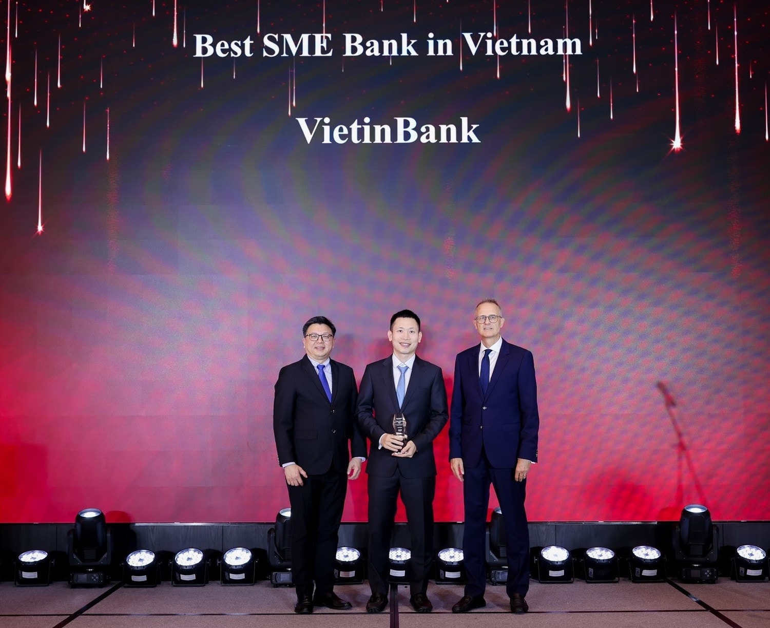 giai-thuong-ngan-hang-sme-tot-nhat-viet-nam.jpg