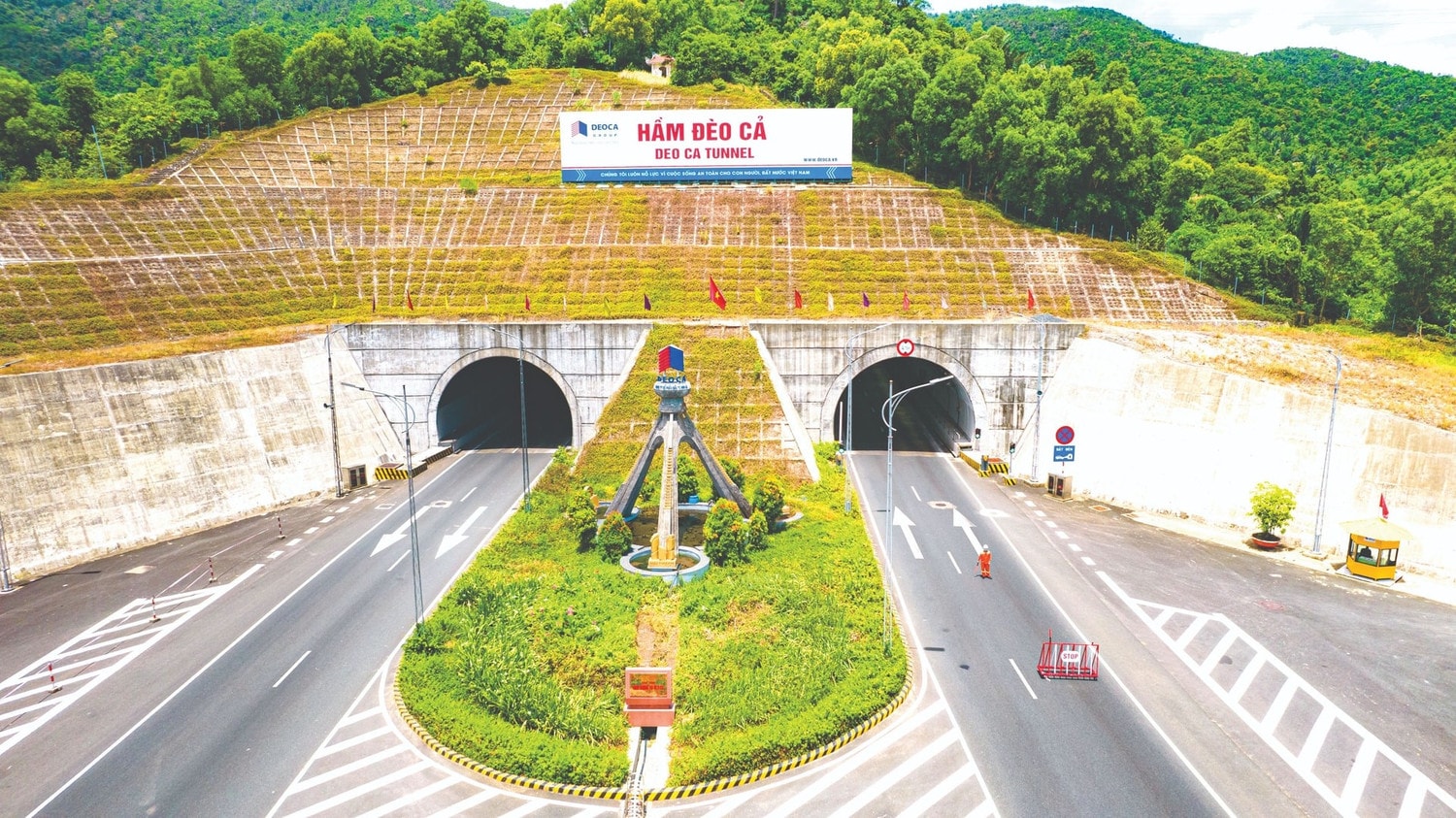 Hầm Đèo Cả (Phú Yên) được khai thác từ tháng 8.2017. Nguồn: ITN