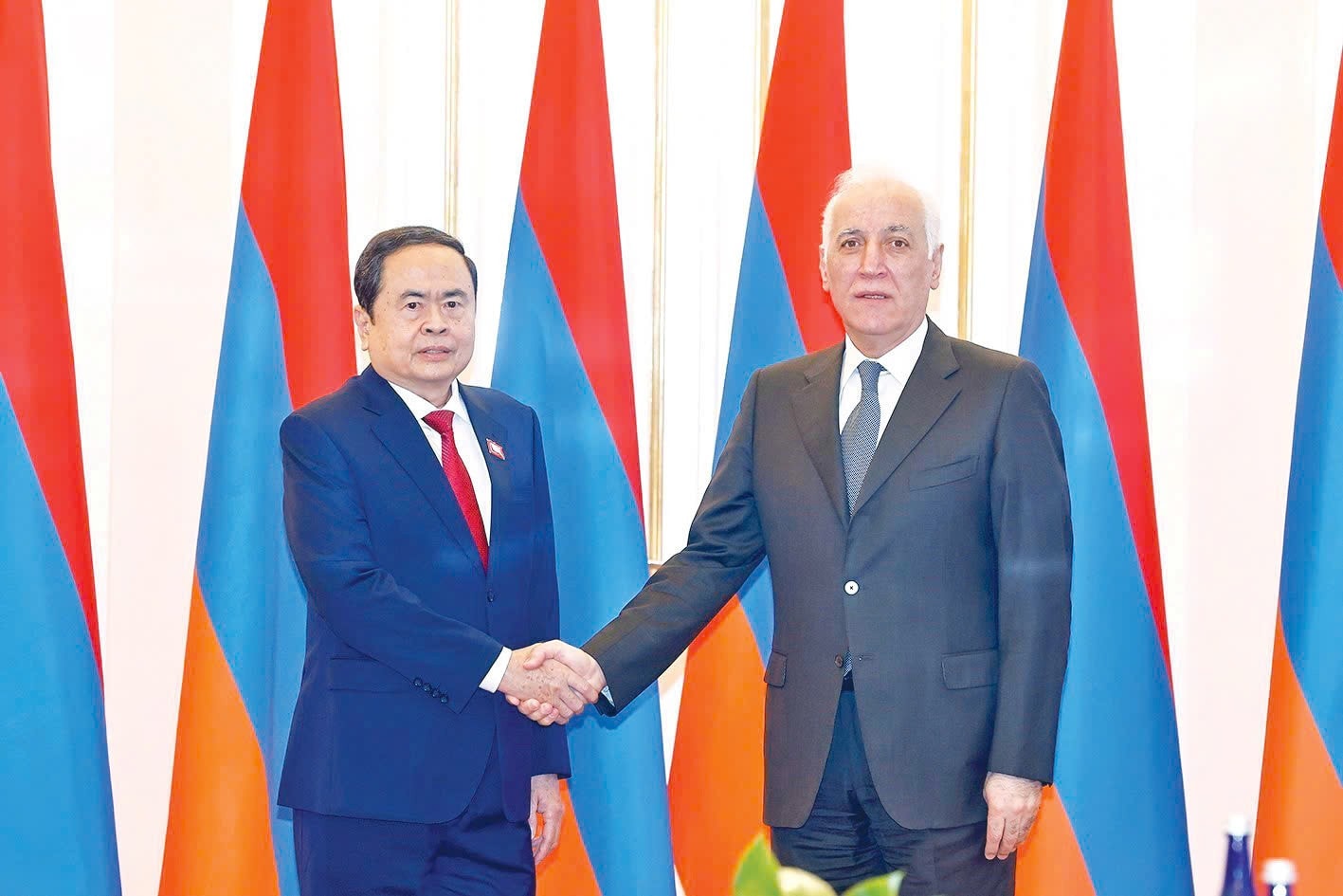 Chủ tịch Quốc hội Trần Thanh Mẫn hội kiến Tổng thống Armenia Vahagn Khachaturyan