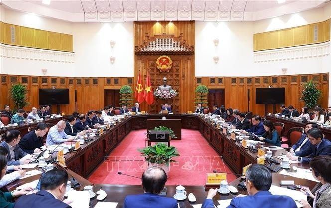 Thủ tướng Phạm Minh Chính chủ trì cuộc họp về việc Hoa Kỳ áp mức thuế đối ứng lên hàng hoá nhập khẩu từ Việt Nam. Ảnh: Dương Giang/TTXVN