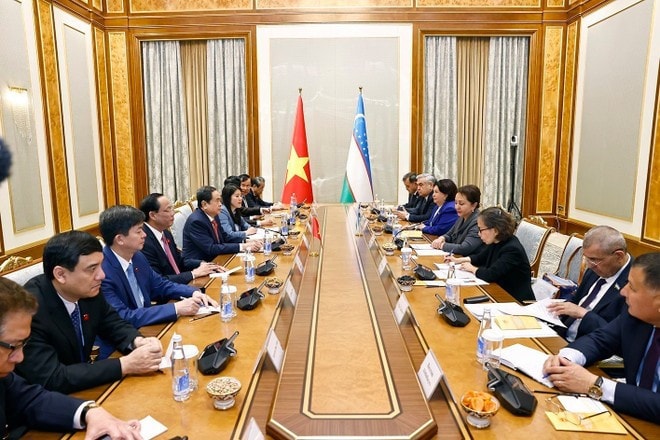 At the talks between National Assembly Chairman Tran Thanh Man and President of the Senate of Uzbekistan Tanzila Narbaeva. (Photo: VNA) At the talks between National Assembly Chairman Tran Thanh Man and President of the Senate of Uzbekistan Tanzila Narbaeva. (Photo: VNA)