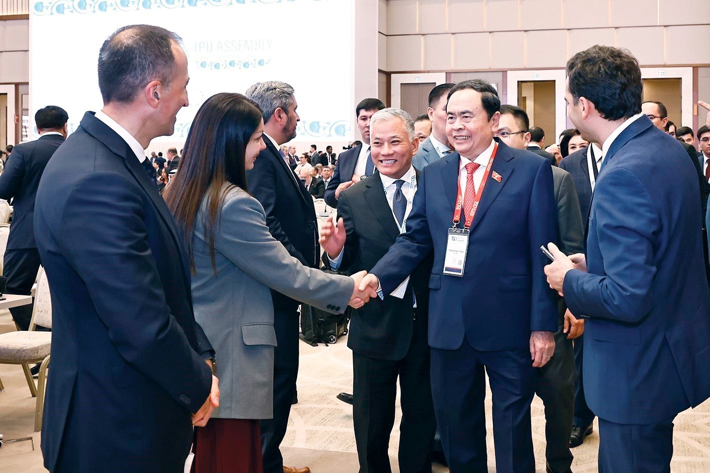 Chủ tịch Quốc hội Trần Thanh Mẫn với các đại biểu tham dự Lễ khai mạc Đại hội đồng IPU-150. Ảnh: Doãn Tấn - TTXVN