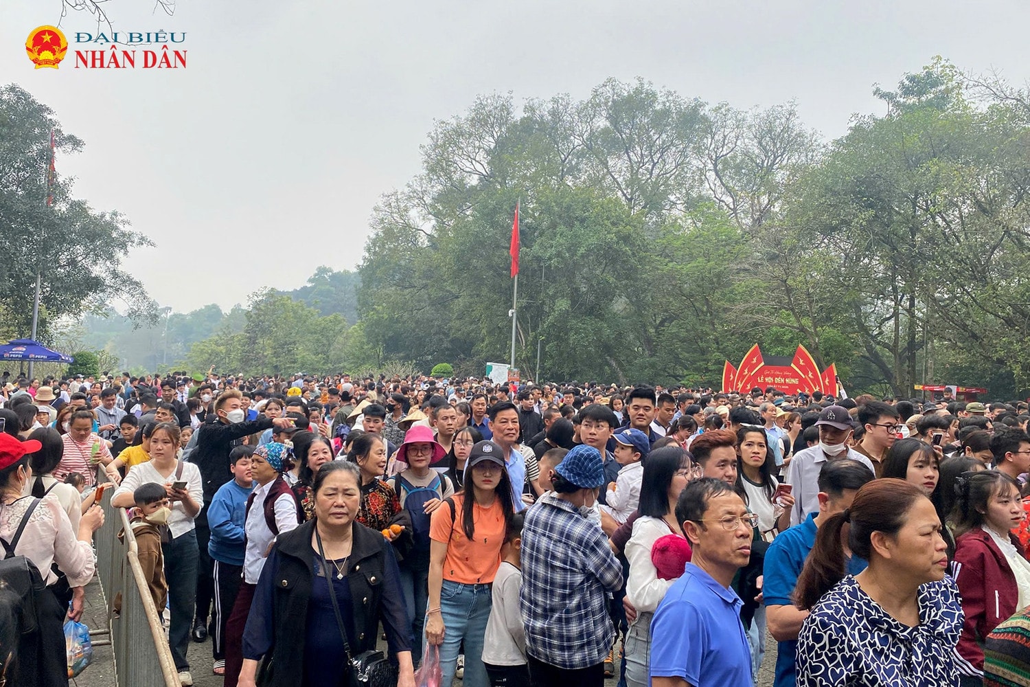 den-hung-10.jpg