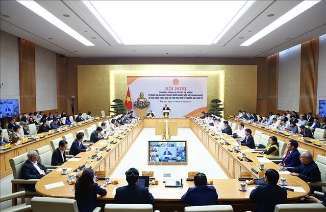 Hội nghị Thủ tướng Chính phủ với các bộ, ngành, cơ quan đại diện Việt Nam ở nước ngoài, hiệp hội, doanh nghiệp về thương mại quốc tế. Ảnh: Dương Giang/TTXVN