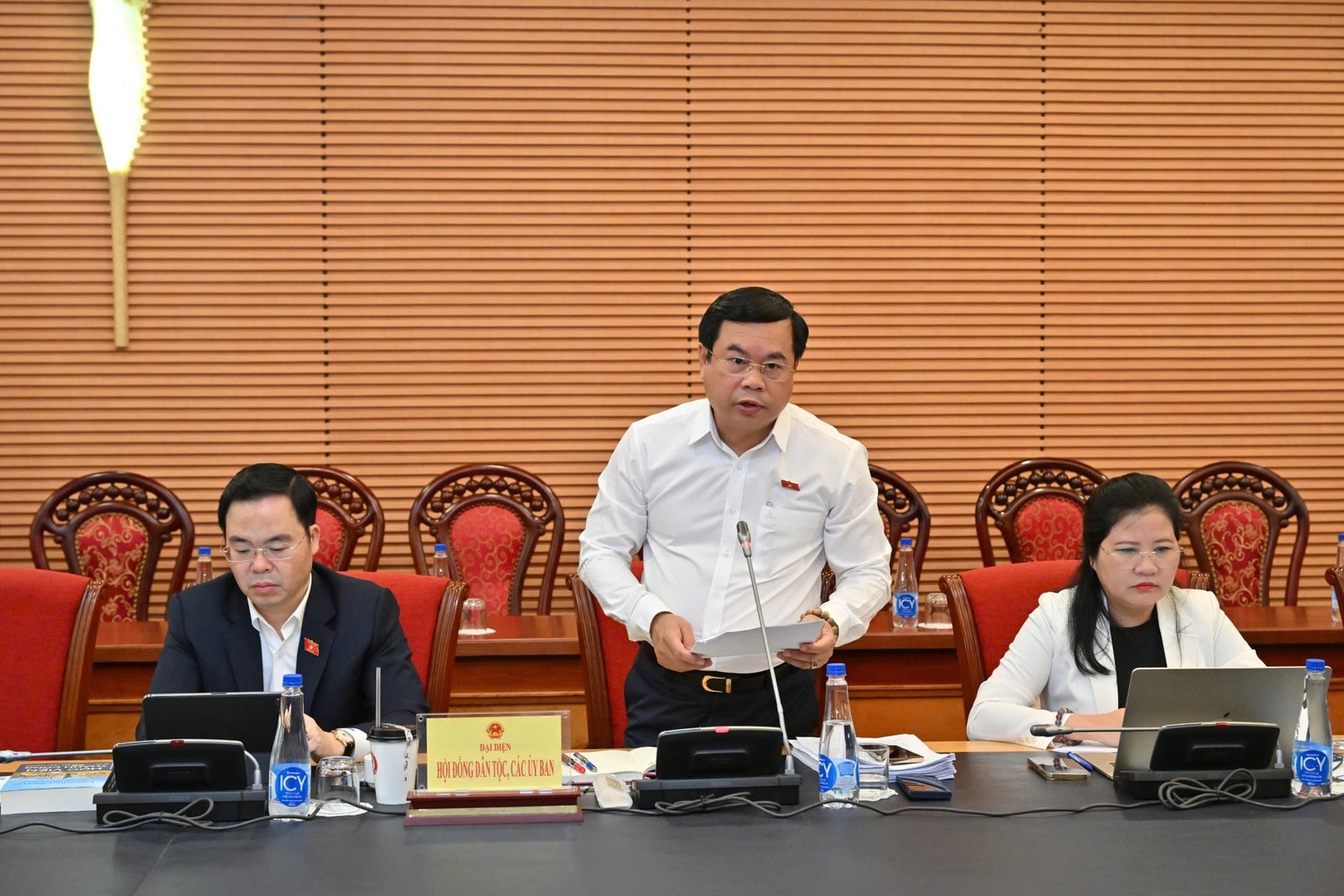 Ủy viên là ĐBQH hoạt động chuyên trách tại Ủy ban Khoa học, Công nghệ và Môi trường Vương Quốc Thắng phát biểu