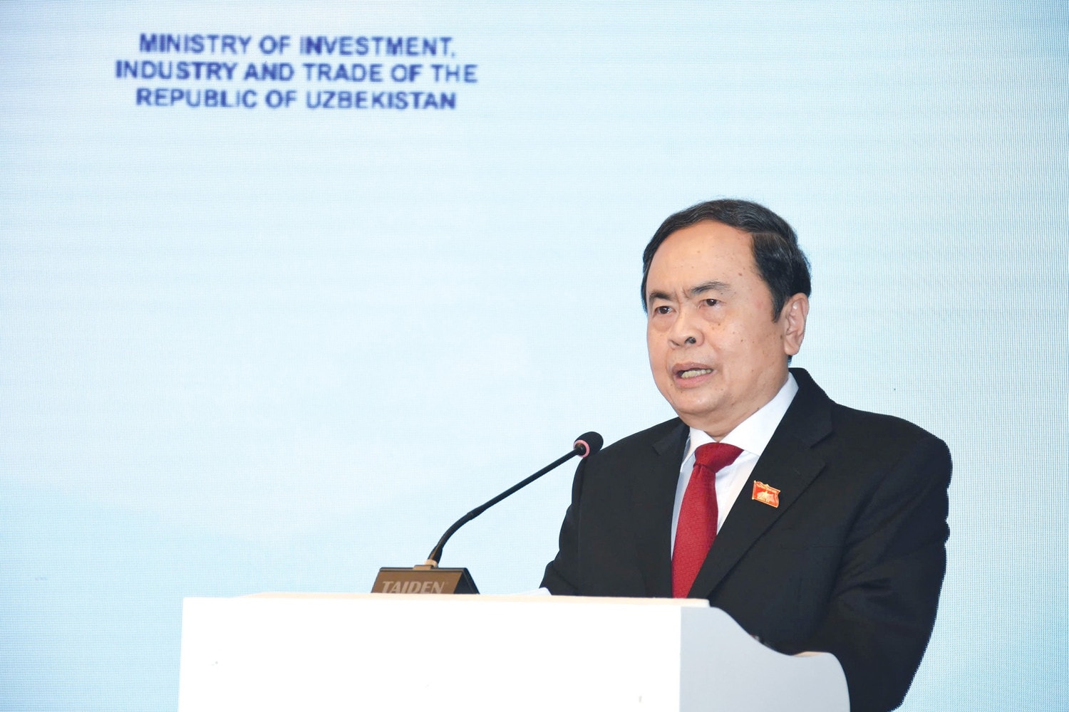 Chủ tịch Quốc hội Trần Thanh Mẫn phát biểu tại Tọa đàm Doanh nghiệp Việt Nam - Uzbekistan. Ảnh: L. Giang