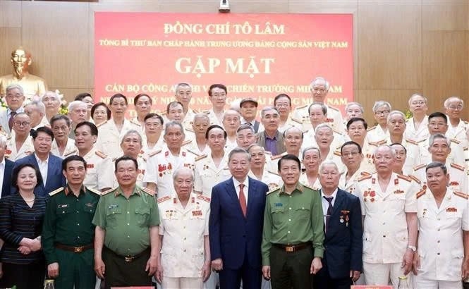 Party General Secretary To Lam and delegates at the meeting (Photo: VNA) z6486696519445-a65a1f7afe8c1094e3bae042cf9fd5cb.jpg