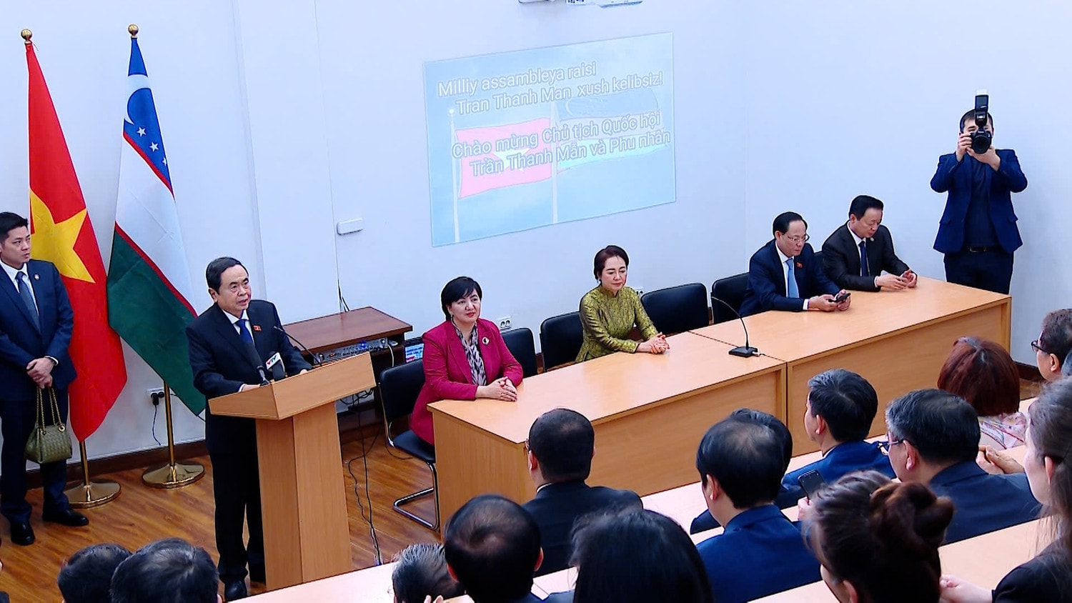 Chủ tịch Quốc hội Trần Thanh Mẫn phát biểu tại Đại học Phương Đông Tashkent