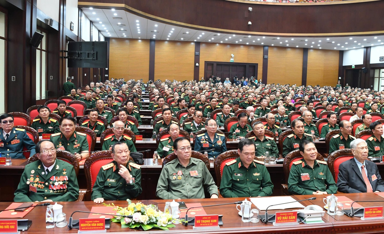 Các đại biểu tham dự cuộc gặp mặt