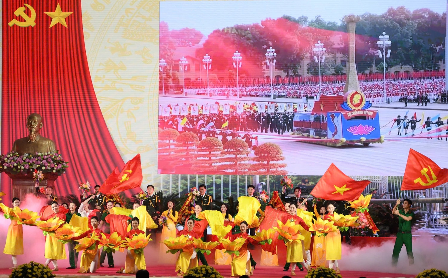 Tiết mục văn nghệ chào mừng