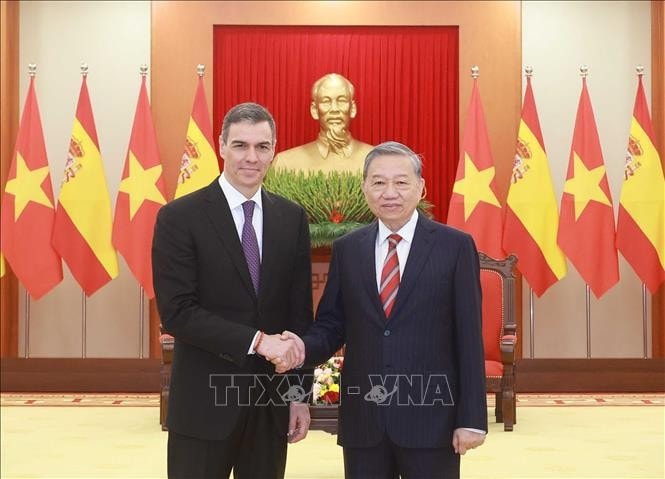 Tổng Bí thư Tô Lâm tiếp Thủ tướng Tây Ban Nha Pedro Sánchez. Ảnh: Thống Nhất/TTXVN