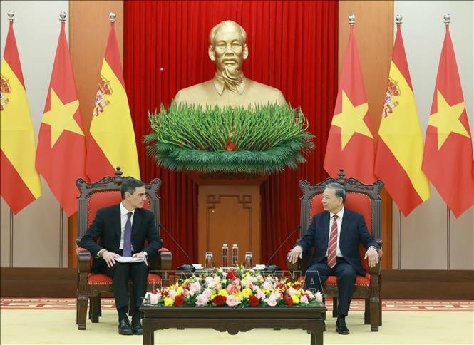 Tổng Bí thư Tô Lâm tiếp Thủ tướng Tây Ban Nha Pedro Sánchez. Ảnh: Thống Nhất/TTXVN