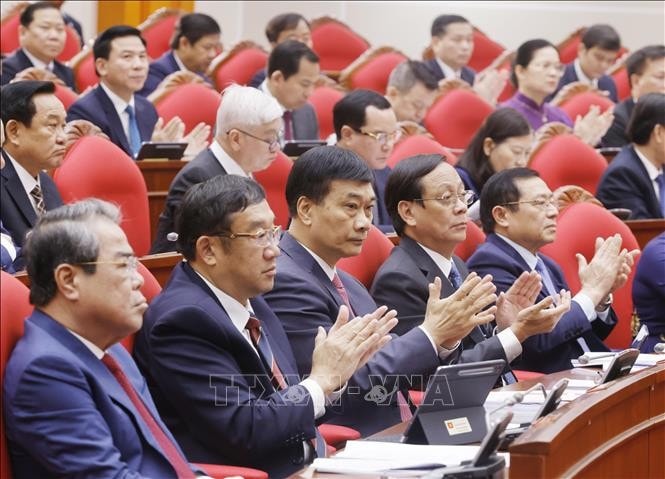 Các Ủy viên Trung ương Đảng dự Hội nghị lần thứ 11 Ban Chấp hành Trung ương Đảng khóa XIII. Ảnh: TTXVN