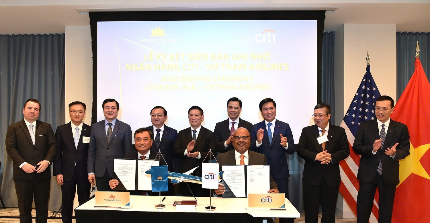 vietnam-airlines-ky-ket-bien-ban-ghi-nho-voi-ngan-hang-citi-tri-gia-tu-560-trieu-usd-tro-len-anh-vna.jpg